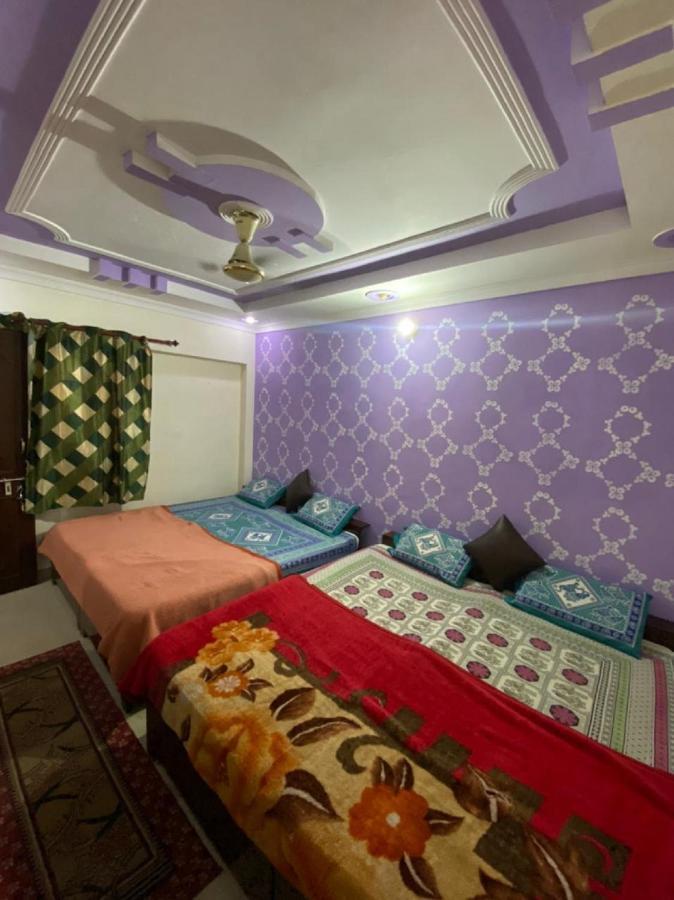 Friends Guest House & Hostel- Near Taj Mahal Agra  Exterior photo